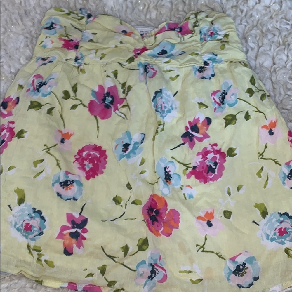 Yellow Abercrombie and Fitch flower sleeveless top